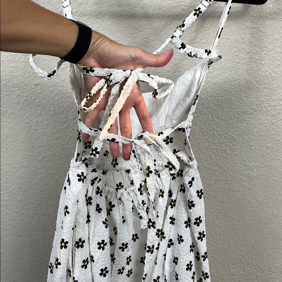 NWT For Love and Lemons Brenda Floral Midi Dress Daisy Strappy Open Back Sz L - Picture 9 of 15